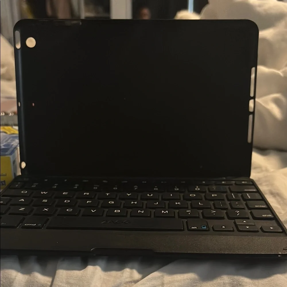 Black Tablet Keyboard Case
